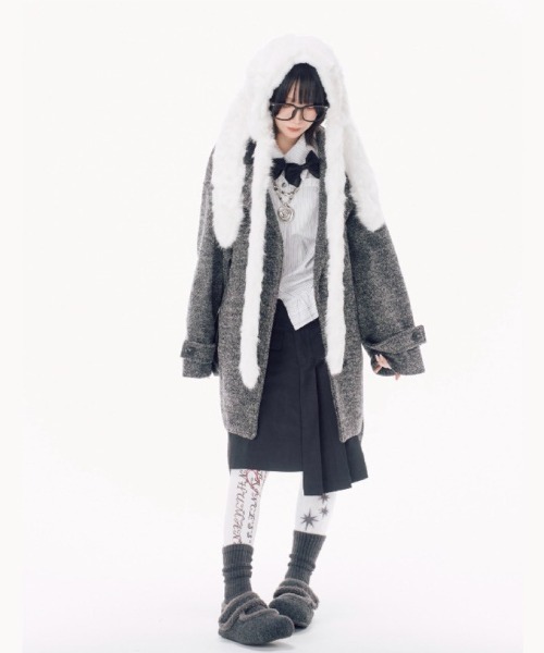 Never mind the XU / Chikashitsu+(ネバーマインド ザ エックスユー / チカシツプラス)の「【Nerd out XU】rabbit ears fur balaclava / 【ナードアウトエックスユー】ラビットイヤーファーバラクラバ <着用動画あり>(ニットキャップ/ビーニー・レディース・ホワイト/ブラウン・ONE SIZE)」の8枚目の写真