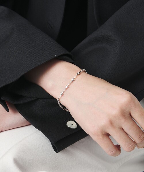 PHILIPPE AUDIBERT(フィリップ オーディベール)の「<PHILIPPE AUDIBERT>MAXTON ブレスレット SV(ブレスレット・レディース・シルバー・FREE)」の2枚目の写真