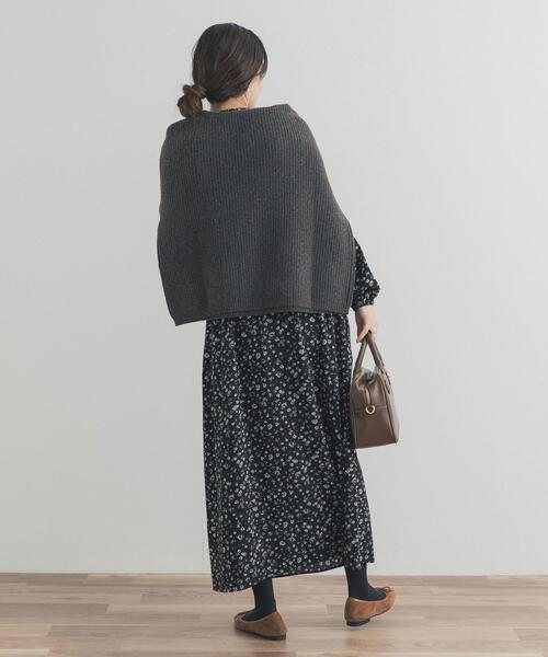 URBAN RESEARCH DOORS（アーバンリサーチドアーズ）の「小花柄ドロストワンピース（ワンピース・レディース・ネイビー/ブラック・FREE）」の20枚目の写真