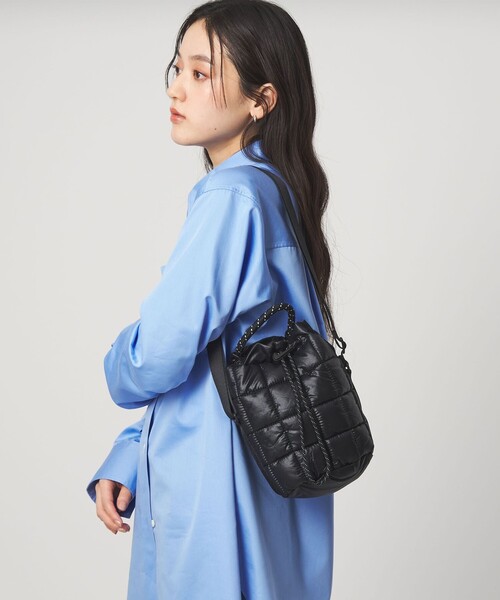 NIKE(ナイキ)の「<NIKE>スポーツウェア パフル タイニートート (3L)(トートバッグ・レディース・ブラック/オフホワイト・FREE)」の15枚目の写真