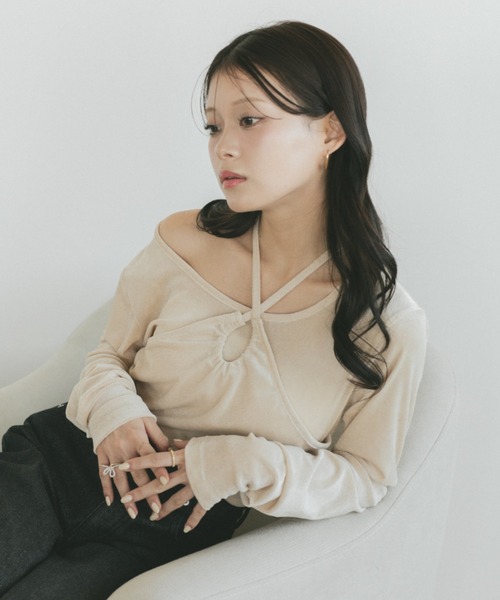 VANNIE U(ヴァニーユー)の「ホルターネックフロッキートップス/2WAY(Tシャツ/カットソー・レディース・グレー/アイボリー・FREE)」の22枚目の写真