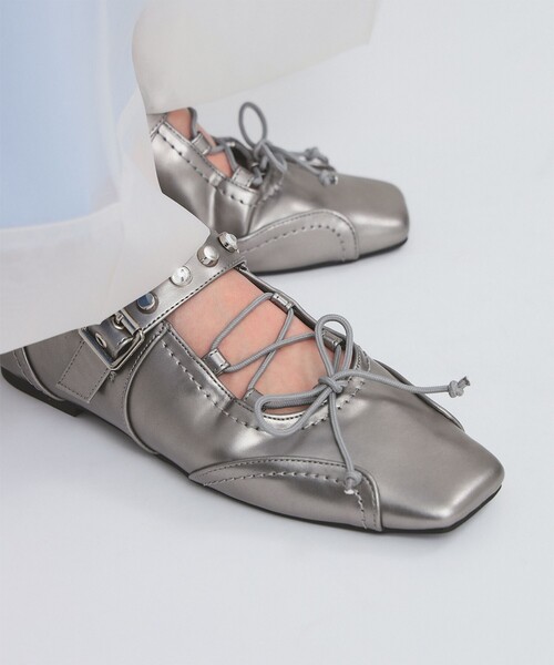 Ray BEAMS（レイビームス）の「Casselini / レースアップ スニーカー（スニーカー・レディース・ブラック/ブラック系その他4・24.5cm/24.0cm/23.5cm/23㎝）」の2枚目の写真