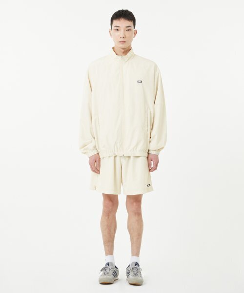 LMCの「IDEAL TRACK JACKET ivory(ナイロンジャケット・レディース・その他・MEDIUM/SMALL/X-LARGE/LARGE)」の2枚目の写真