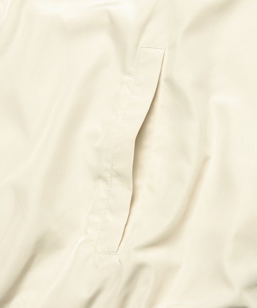 LMCの「IDEAL TRACK JACKET ivory(ナイロンジャケット・レディース・その他・MEDIUM/SMALL/X-LARGE/LARGE)」の14枚目の写真