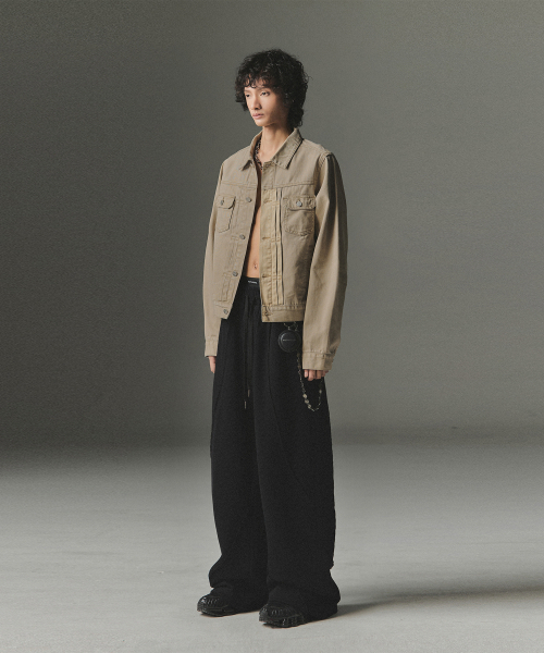 NOT4NERD(ノットフォーナード)の「Abyss Horizon Denim Trucker Jacket - Beige(デニムジャケット・レディース・その他・MEDIUM/LARGE/X-LARGE)」の4枚目の写真