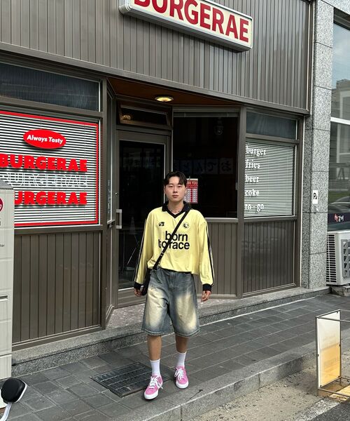 MOO(エムオーオー)の「本トラックロングスリーブフットボールジャージ - イエロー(Tシャツ/カットソー・レディース・その他・MEDIUM/LARGE)」の14枚目の写真