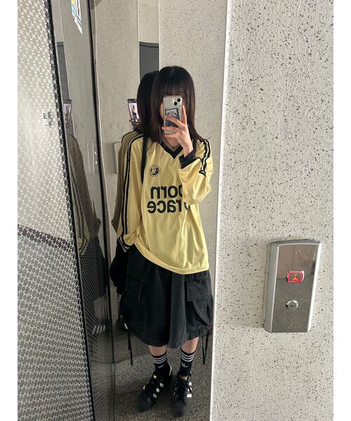 MOO(エムオーオー)の「本トラックロングスリーブフットボールジャージ - イエロー(Tシャツ/カットソー・レディース・その他・MEDIUM/LARGE)」の15枚目の写真