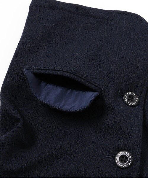 apres les cours（アプレレクール）の「フォーマルジャケット（スーツジャケット・キッズ・ネイビー・90/100/110/120/130）」の4枚目の写真