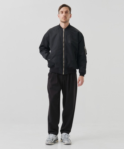 CINOH(チノ)の「【CINOH/チノ】別注NYLON LAYERED BLOUSON(MA-1・メンズ・ブラック/カーキ・48/44/46)」の3枚目の写真