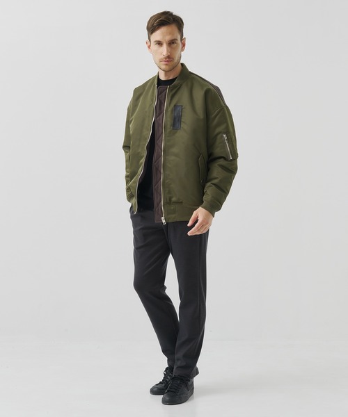 CINOH(チノ)の「【CINOH/チノ】別注NYLON LAYERED BLOUSON(MA-1・メンズ・ブラック/カーキ・48/44/46)」の6枚目の写真
