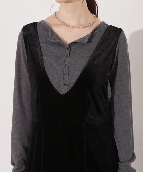 N.（N. Natural Beauty Basic）（エヌエヌナチュラルビューティーベーシック）の「Vネックベロアサロペット（サロペット/オーバーオール・レディース・ブラック/ダークブラウン・P/S/MEDIUM）」の10枚目の写真