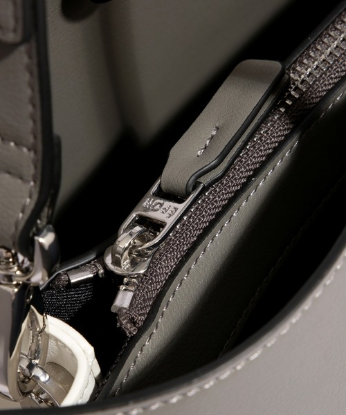 E'POR(エポール)の「【E'POR】Y BAG Large/A4対応・通勤・26AW(トートバッグ・レディース・キナリ/ダークグリーン/グレー/ダークブラウン/ブラック/ワイン/ベージュ・FREE)」の22枚目の写真
