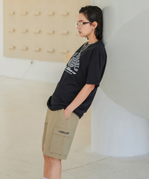 CORALIAN(コラリアン)の「ランオフビッグロゴ半袖コットンTシャツブラック(Tシャツ/カットソー・メンズ・その他・S/M/L/2XL/XL/XS)」の4枚目の写真