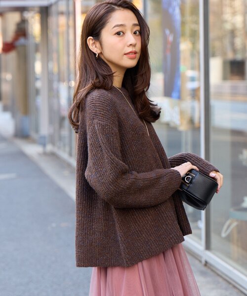 un dix cors(アンディコール)の「《大人のこなれスタイルに》ラメMIX畦編みプルオーバー(ニット/セーター・レディース・グレー/ブラウン/ピンク・FREE)」の2枚目の写真