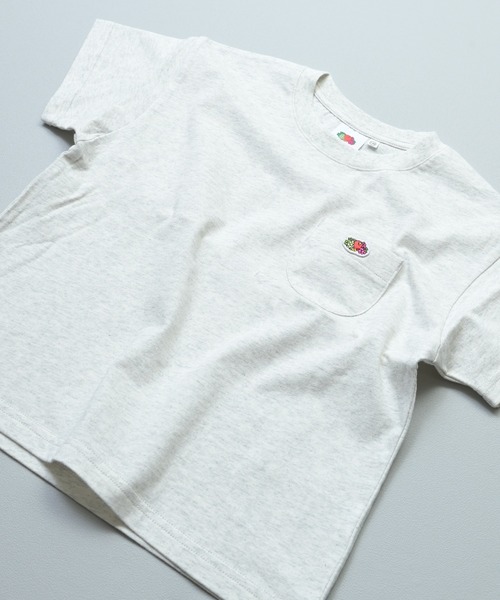 FRUIT OF THE LOOM（フルーツオブザルーム）の「【FRUIT OF THE LOOM】別注半袖ポケT（Tシャツ/カットソー・キッズ・ブルー/ホワイト系その他/グレー系その他/チャコール/マスタード/パープル系その他/ライトピンク/オフホワイト・100/110/160/90/80/150/140/130/120/95）」の2枚目の写真