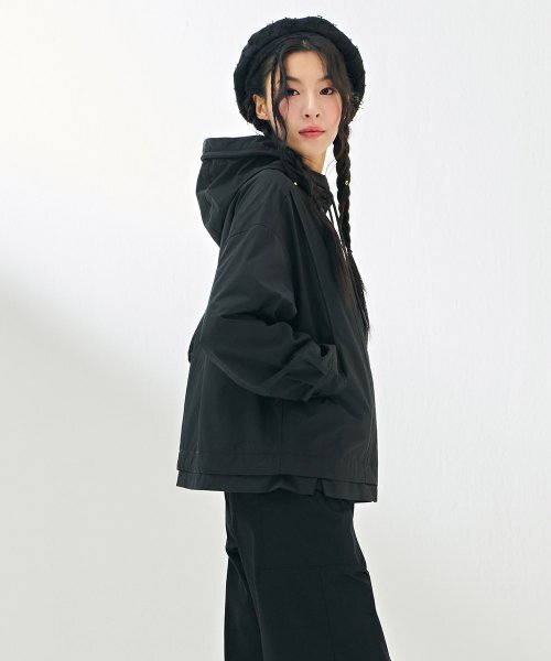 CHASECULT(チェイスカルト)の「レディース ルーズフィット フードジャケット-DARG4162B03(ナイロンジャケット・レディース・ブラック・85/90)」の4枚目の写真