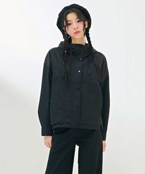CHASECULT(チェイスカルト)の「レディース ルーズフィット フードジャケット-DARG4162B03(ナイロンジャケット・レディース・ブラック・85/90)」の5枚目の写真