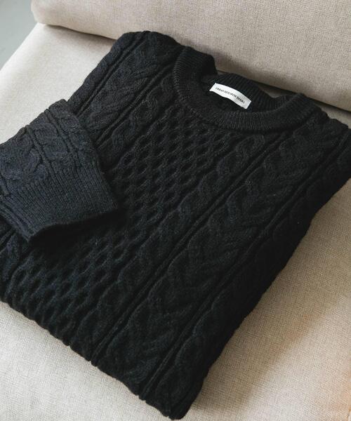 URBAN RESEARCH DOORS(アーバンリサーチドアーズ)の「アランニットクルーネックプルオーバー(ニット/セーター・メンズ・ネイビー/オフホワイト/ブラック・MEDIUM/LARGE)」の2枚目の写真