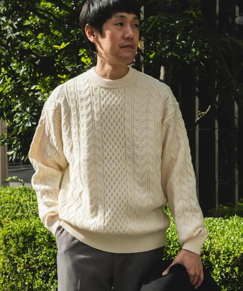 URBAN RESEARCH DOORS(アーバンリサーチドアーズ)の「アランニットクルーネックプルオーバー(ニット/セーター・メンズ・ネイビー/オフホワイト/ブラック・MEDIUM/LARGE)」の8枚目の写真