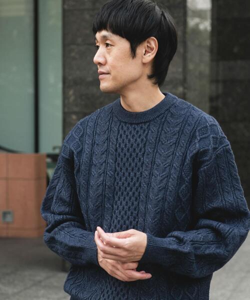 URBAN RESEARCH DOORS(アーバンリサーチドアーズ)の「アランニットクルーネックプルオーバー(ニット/セーター・メンズ・ネイビー/オフホワイト/ブラック・MEDIUM/LARGE)」の18枚目の写真