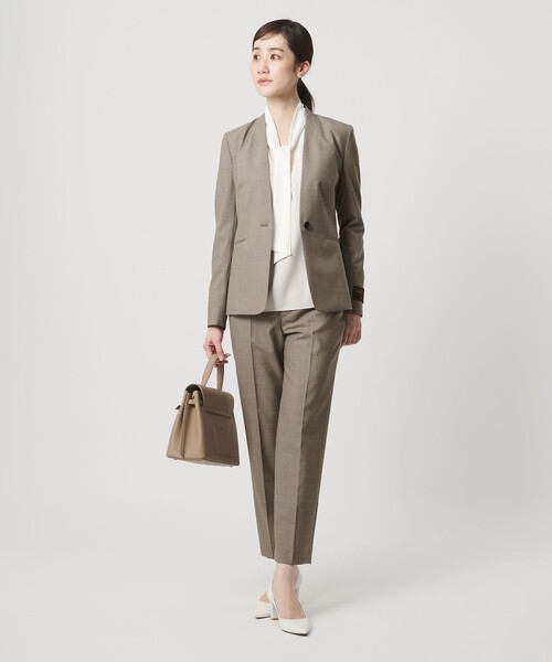 UNITED ARROWS(ユナイテッドアローズ)の「Vitale Barberis Canonico スリム テーパードパンツ 26SS(スラックス・レディース・ブラック/ネイビー/ダークグレー/モカ・40/38/36/34)」の7枚目の写真