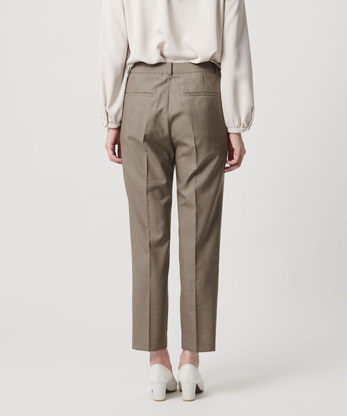 UNITED ARROWS(ユナイテッドアローズ)の「Vitale Barberis Canonico スリム テーパードパンツ 26SS(スラックス・レディース・ブラック/ネイビー/ダークグレー/モカ・40/38/36/34)」の19枚目の写真
