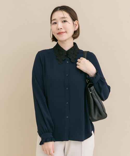 URBAN RESEARCH ROSSO WOMEN(アーバンリサーチ ロッソ)の「『WEB/一部店舗限定』レースカラーブラウス(シャツ/ブラウス・レディース・オフホワイト/ネイビー・FREE)」の19枚目の写真