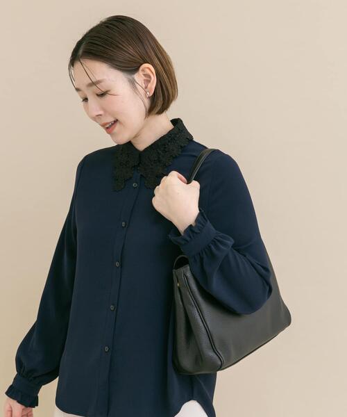 URBAN RESEARCH ROSSO WOMEN(アーバンリサーチ ロッソ)の「『WEB/一部店舗限定』レースカラーブラウス(シャツ/ブラウス・レディース・オフホワイト/ネイビー・FREE)」の20枚目の写真