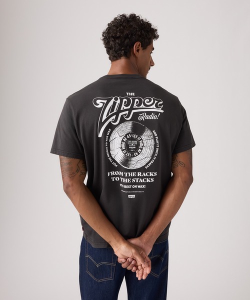 Levi's(リーバイス)の「Levi's/リーバイス ショートスリーブ リラックス Tシャツ(Tシャツ/カットソー・メンズ・ブラック・XL/L/M/S)」の4枚目の写真