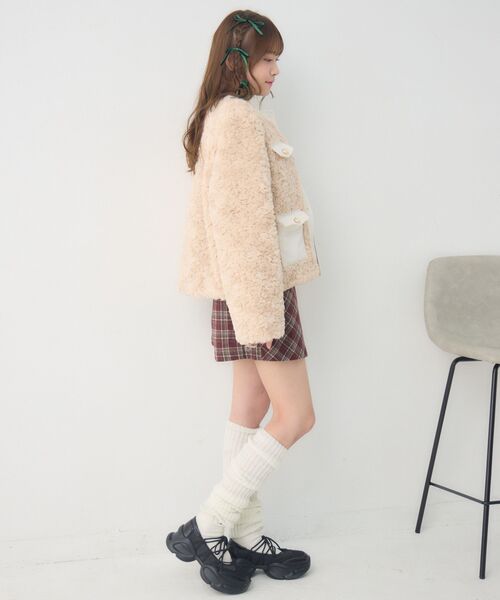 ems excite（エムズエキサイト）の「ツイードポケットFファーJK（ノーカラージャケット・レディース・ベージュ/ナチュラル/ブラック・FREE）」の18枚目の写真