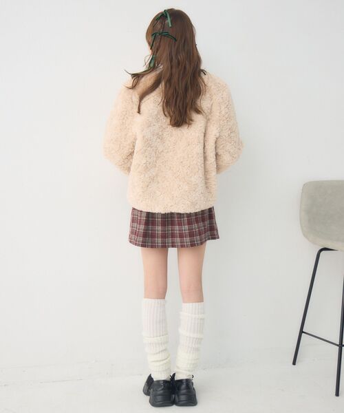 ems excite（エムズエキサイト）の「ツイードポケットFファーJK（ノーカラージャケット・レディース・ベージュ/ナチュラル/ブラック・FREE）」の19枚目の写真