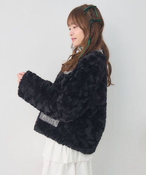 ems excite（エムズエキサイト）の「ツイードポケットFファーJK（ノーカラージャケット・レディース・ベージュ/ナチュラル/ブラック・FREE）」の6枚目の写真