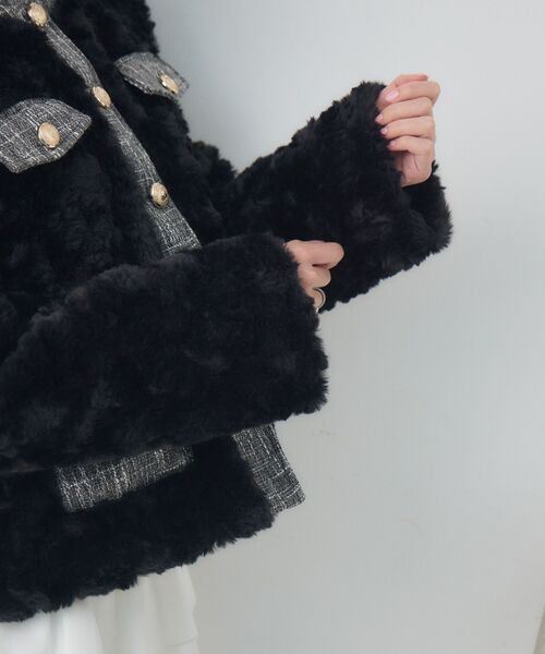 ems excite（エムズエキサイト）の「ツイードポケットFファーJK（ノーカラージャケット・レディース・ベージュ/ナチュラル/ブラック・FREE）」の11枚目の写真