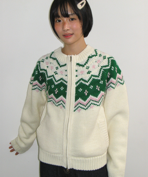 RONRON(ロンロン)の「NORDIC FAIR ISLE COWICHAN KNIT ZIP UP IVORY(ニット/セーター・レディース・その他・FREE)」の5枚目の写真