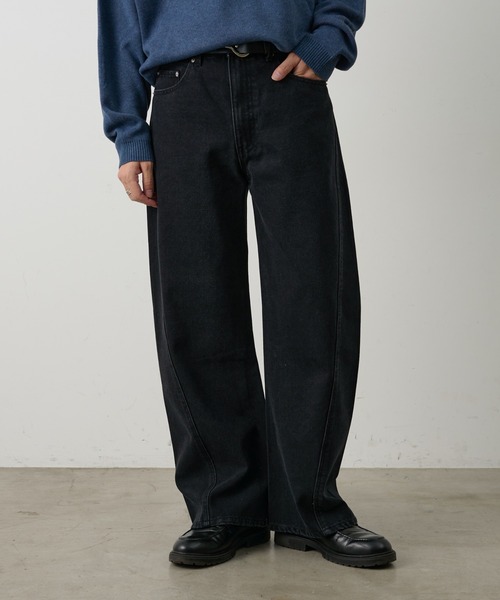 COLONY 2139（コロニートゥーワンスリーナイン）の「ヴィンテージライクカーブフレアデニムパンツ（デニムパンツ・メンズ・ブルー/ブラック/サックスブルー・SMALL/MEDIUM/LARGE）」の2枚目の写真