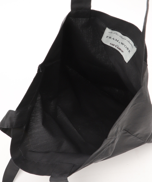 FRAMeWORK（フレームワーク）の「GIFT SHOP 別注トートバッグ（トートバッグ・レディース・ブラック/グリーン・FREE）」の17枚目の写真