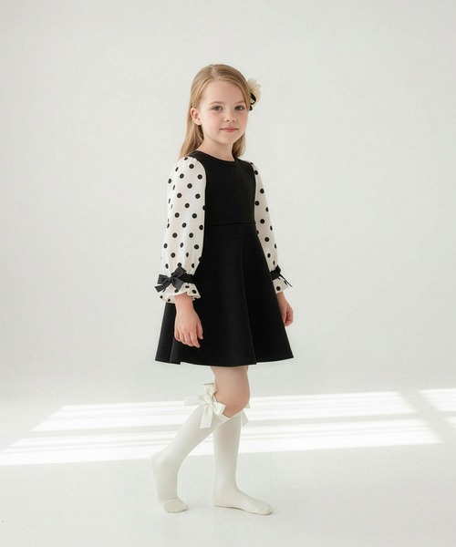 Rora（ローラ）の「エマリー リボン ハイソックス（ソックス/靴下・キッズ・ブラック/アイボリー/ブラウン/チャコールグレー・18-20cm/16-18cm/14-16cm/20-22cm）」の6枚目の写真