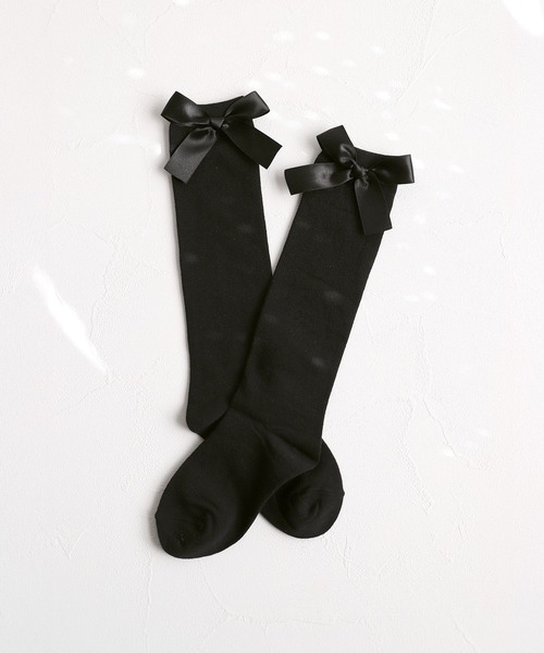 Rora（ローラ）の「エマリー リボン ハイソックス（ソックス/靴下・キッズ・ブラック/アイボリー/ブラウン/チャコールグレー・18-20cm/16-18cm/14-16cm/20-22cm）」の12枚目の写真