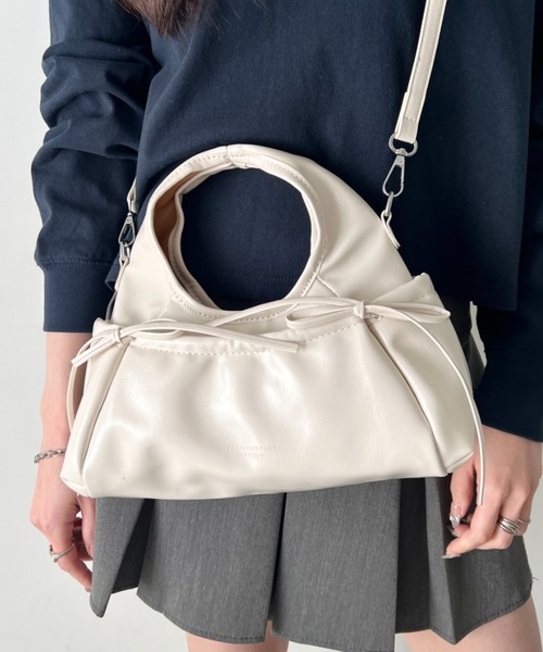wears(ウェアーズ)の「ダブルリボン 2WAYバッグ PUコンパクトハンドバッグ ショルダーバッグ(ハンドバッグ・レディース・イエロー/レッド/ピンク/ブラック/アイボリー・FREE)」の14枚目の写真