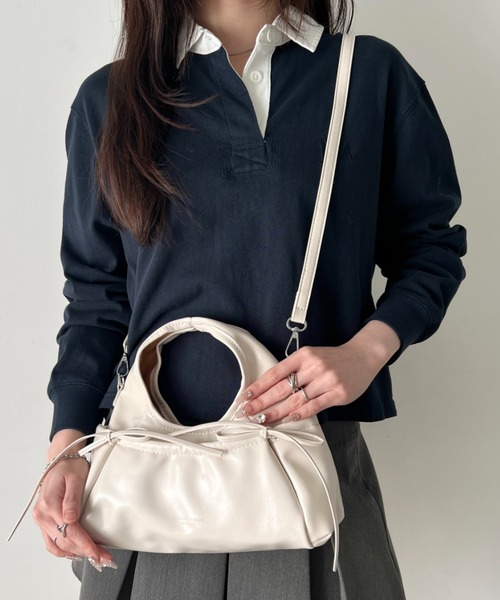 wears(ウェアーズ)の「ダブルリボン 2WAYバッグ PUコンパクトハンドバッグ ショルダーバッグ(ハンドバッグ・レディース・イエロー/レッド/ピンク/ブラック/アイボリー・FREE)」の15枚目の写真