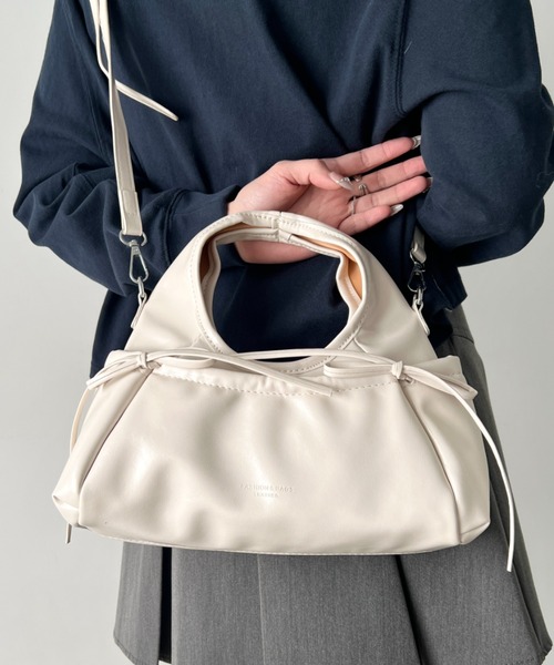 wears(ウェアーズ)の「ダブルリボン 2WAYバッグ PUコンパクトハンドバッグ ショルダーバッグ(ハンドバッグ・レディース・イエロー/レッド/ピンク/ブラック/アイボリー・FREE)」の16枚目の写真