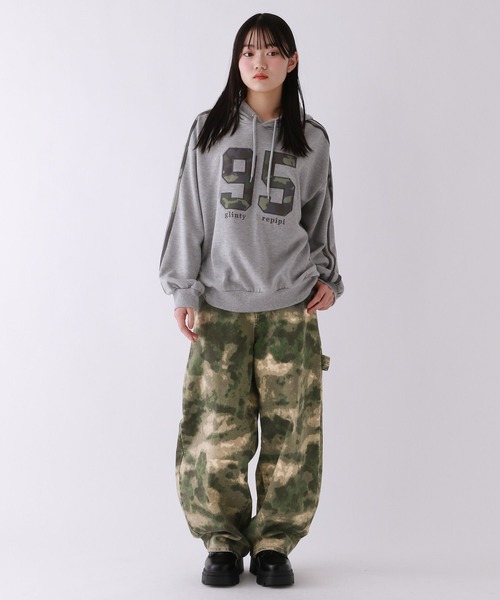 repipi armario（レピピ アルマリオ）の「デニムカーブペインターパンツ（デニムパンツ・キッズ・カモフラージュ/ブラック/ブルー・MEDIUM/LARGE/SMALL）」の9枚目の写真