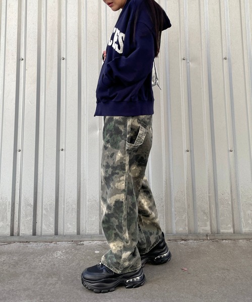 repipi armario（レピピ アルマリオ）の「デニムカーブペインターパンツ（デニムパンツ・キッズ・カモフラージュ/ブラック/ブルー・MEDIUM/LARGE/SMALL）」の19枚目の写真