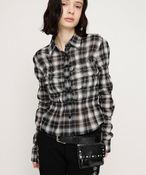 SLY(スライ)の「【2026SS新作】RANDOM SHIRRING TOPS ランダムシャーリングトップス 冬服 春服(シャツ/ブラウス・レディース・ライトブルー/ブラック系その他2/ピンク系その他/ホワイト・FREE)」の3枚目の写真