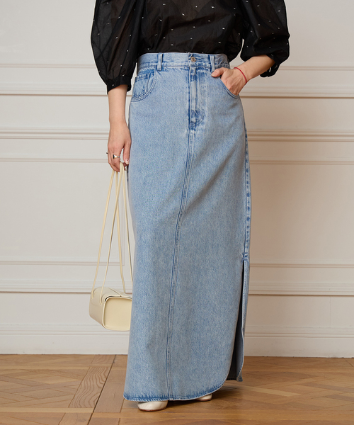 IENA LA BOUCLE（イエナラブークル）の「IENA LA BOUCLE ソフトデニムスリットスカート（スカート・レディース・ライトブルー/ブラック系その他・38/36）」の15枚目の写真