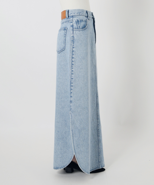 IENA LA BOUCLE（イエナラブークル）の「IENA LA BOUCLE ソフトデニムスリットスカート（スカート・レディース・ライトブルー/ブラック系その他・38/36）」の15枚目の写真