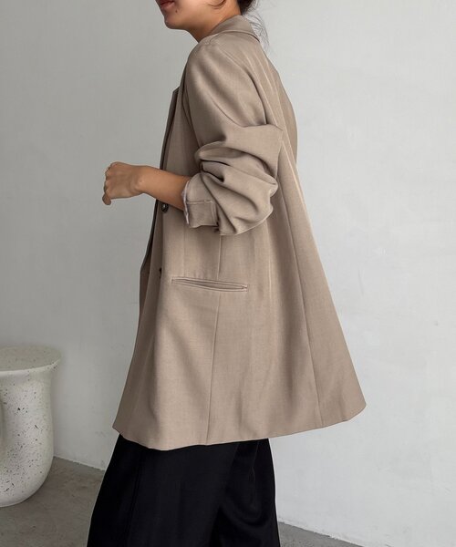 CAPRICIEUX LE'MAGE（カプリシューレマージュ）の「【再販・サイズ展開あり・WEB限定カラー/グレージュ】Wテーラージャケット（テーラードジャケット・レディース・ブラック/ネイビー/ベージュ/グレイッシュベージュ・38/36）」の18枚目の写真