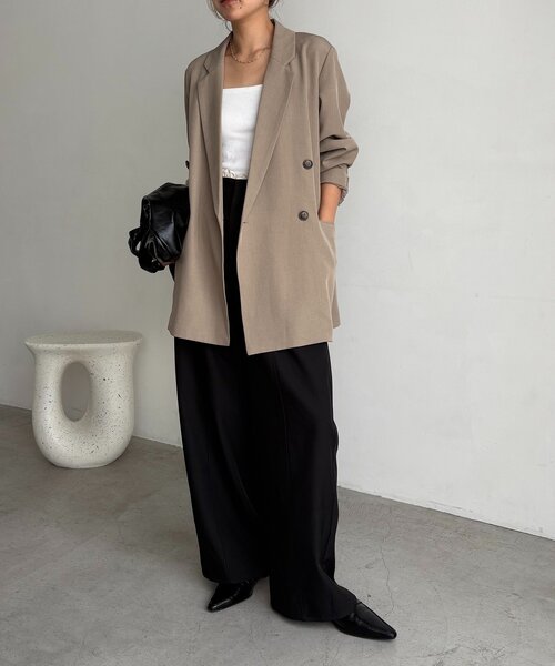 CAPRICIEUX LE'MAGE（カプリシューレマージュ）の「【再販・サイズ展開あり・WEB限定カラー/グレージュ】Wテーラージャケット（テーラードジャケット・レディース・ブラック/ネイビー/ベージュ/グレイッシュベージュ・38/36）」の19枚目の写真