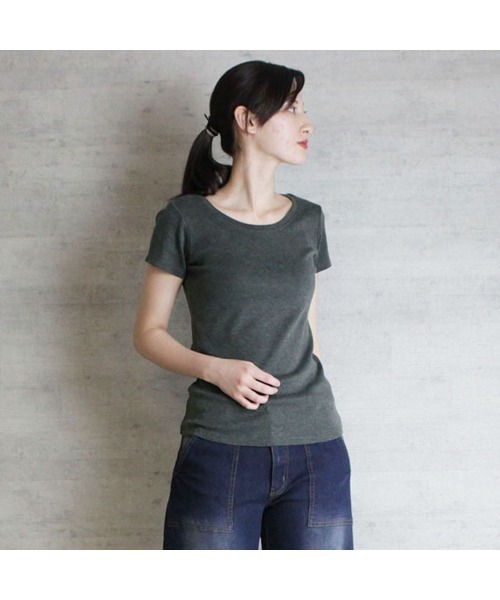 aity(アイティ)の「M-4L コットンフライス半袖Tシャツ 夏服(Tシャツ/カットソー・レディース・ブラック/オフホワイト/チャコールグレー/杢グレー/ネイビー・M/L/LL/3L/4L)」の4枚目の写真