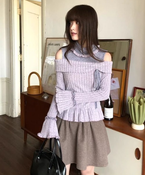 GEMEDA（ジェメダ）の「【26春新作】オフショル×タートルデザインリボントップス（Tシャツ/カットソー・レディース・パープル・M）」の5枚目の写真